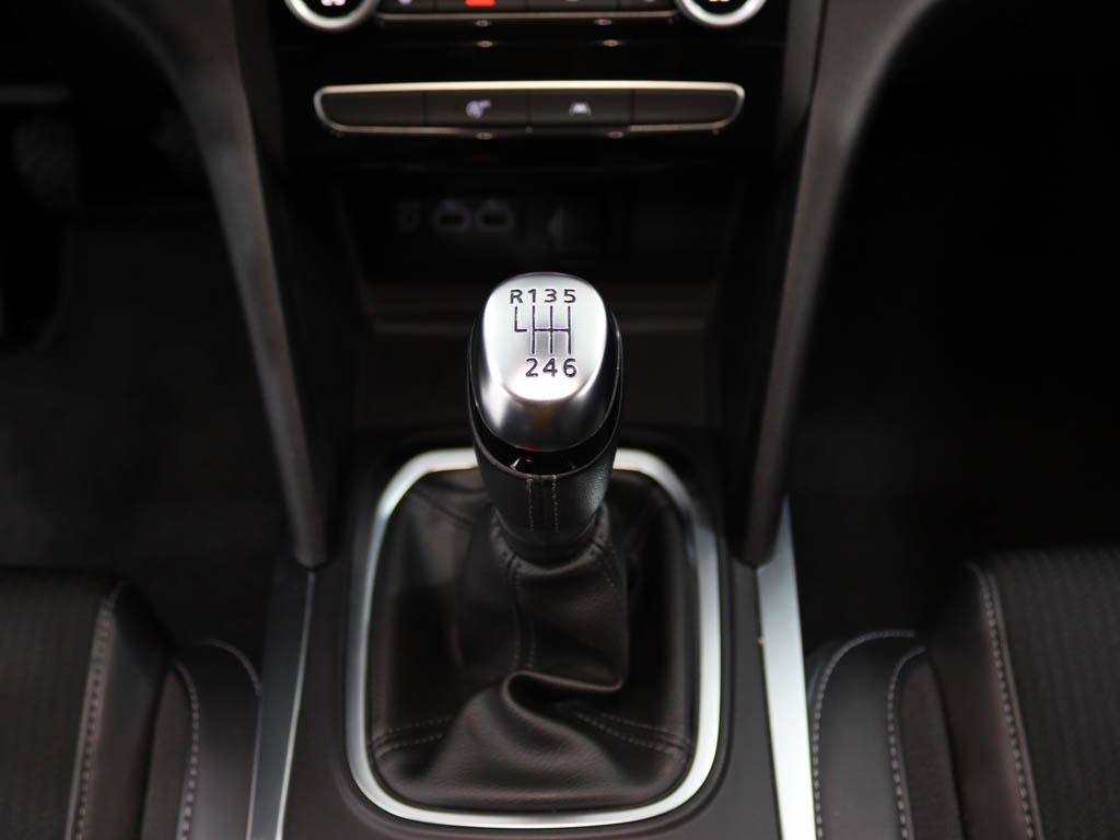 renault-megane-sport-tourer-2023-diesel-1461cc