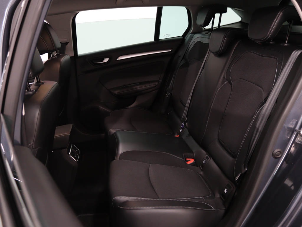 renault-megane-sport-tourer-2023-diesel-1461cc
