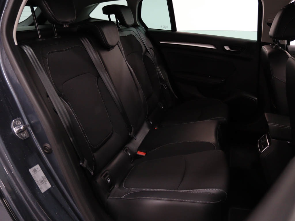 renault-megane-sport-tourer-2023-diesel-1461cc
