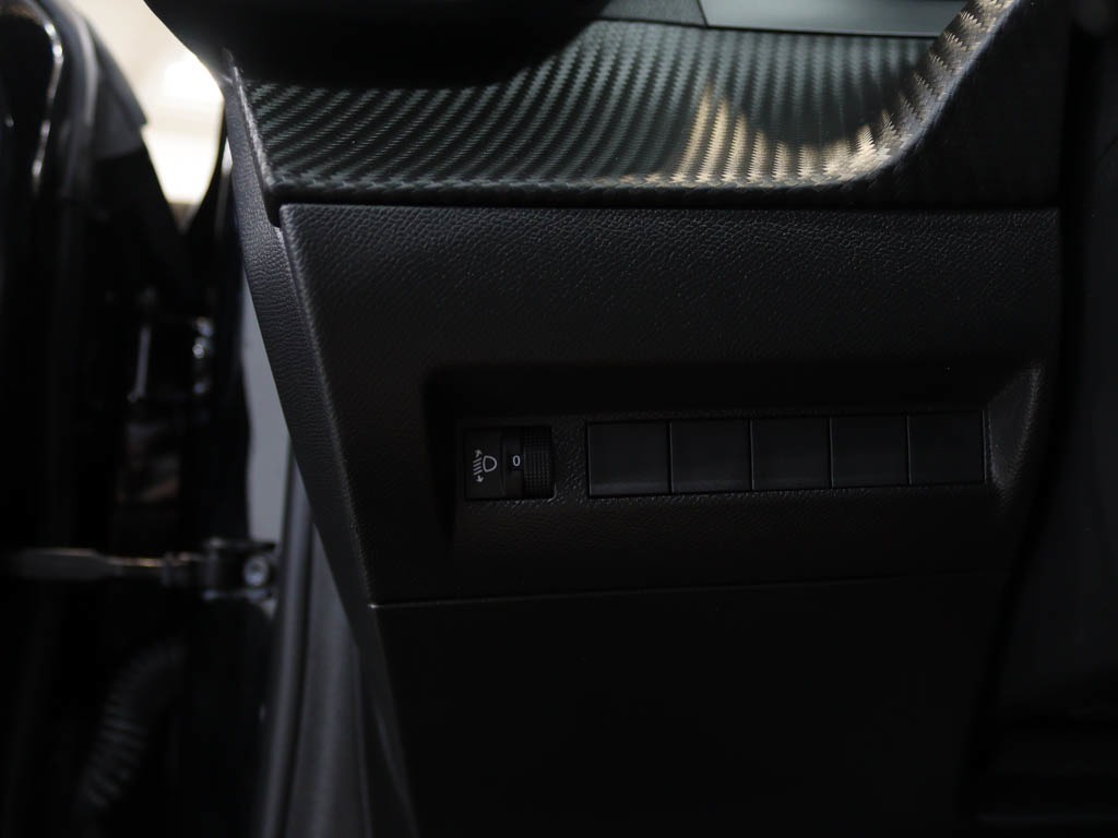 peugeot-208-2025-gasolina-1199cc