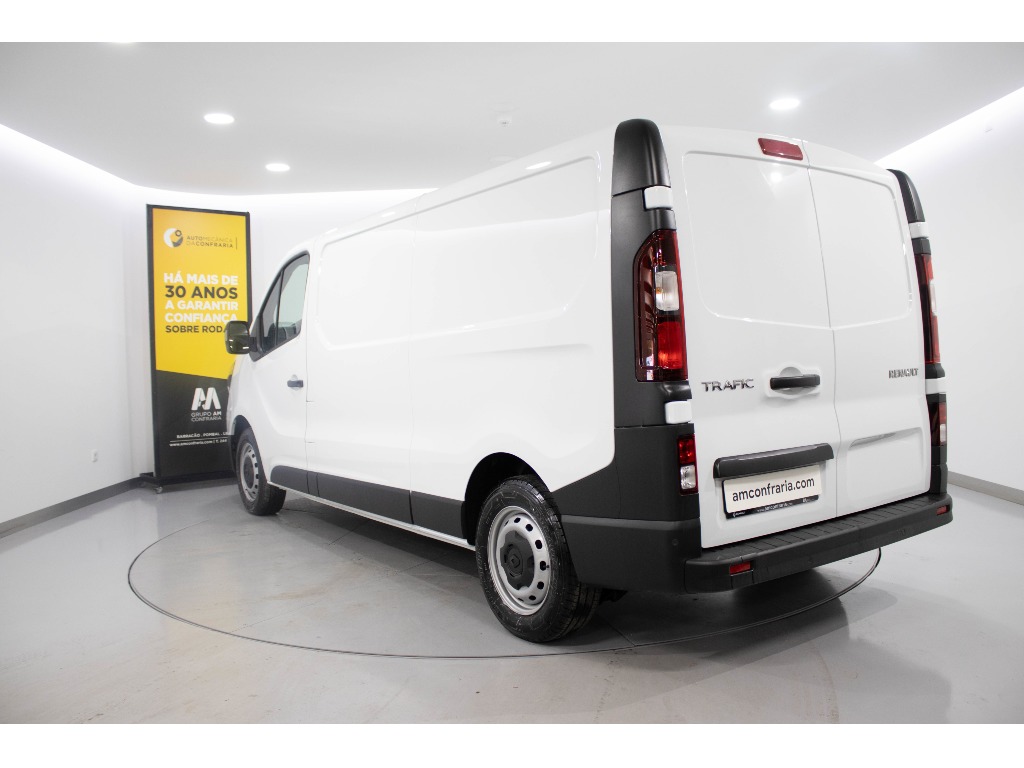 renault-trafic-2024-diesel-1997cc