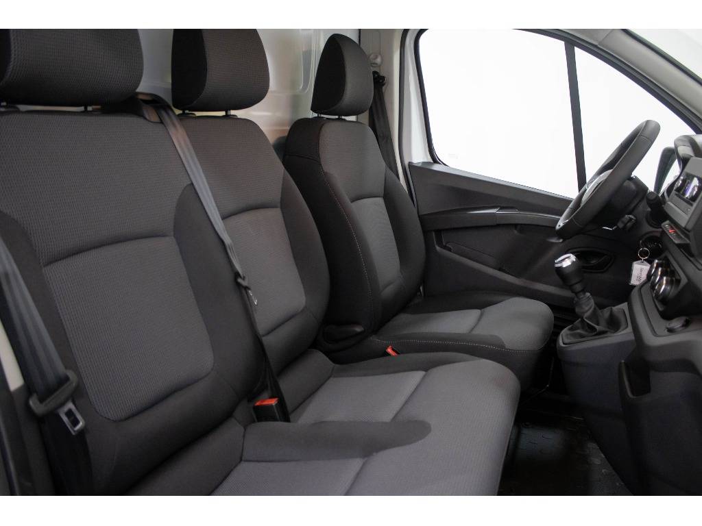renault-trafic-2024-diesel-1997cc
