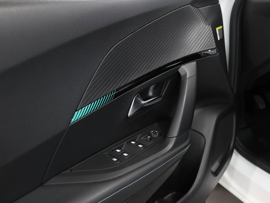 peugeot-2008-2021-diesel-1499cc