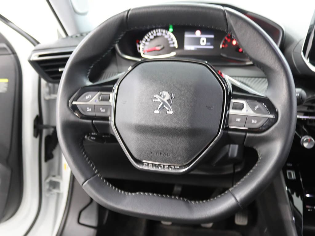 peugeot-2008-2021-diesel-1499cc