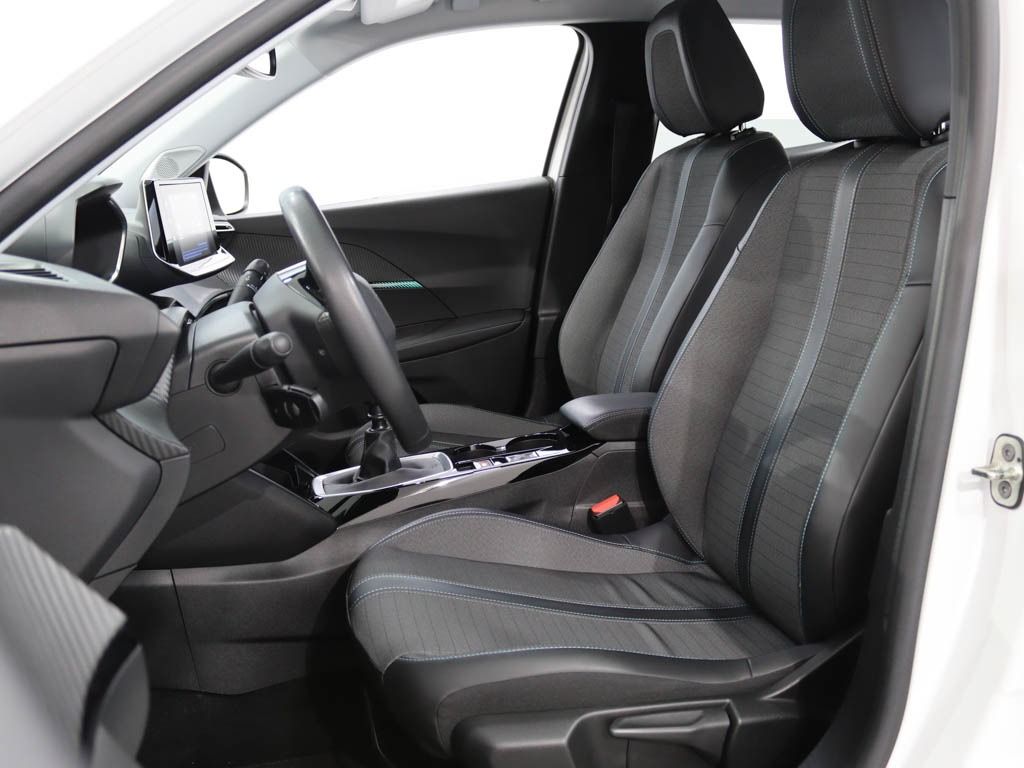 peugeot-2008-2021-diesel-1499cc