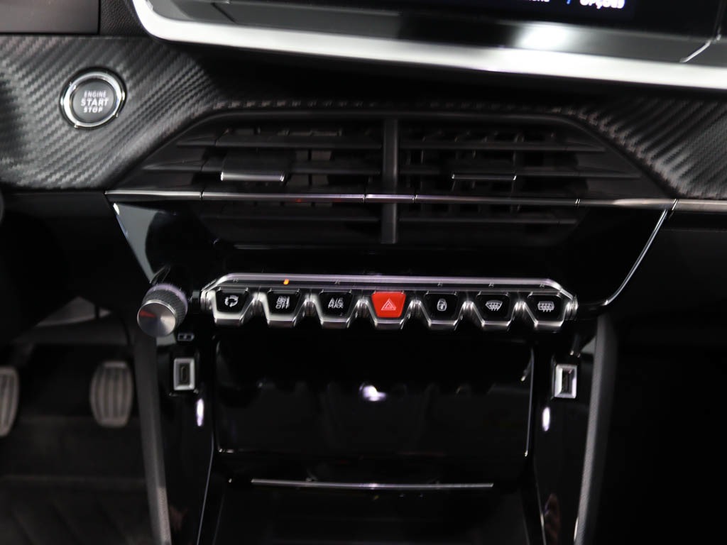 peugeot-2008-2021-diesel-1499cc