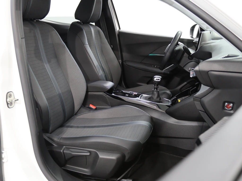 peugeot-2008-2021-diesel-1499cc