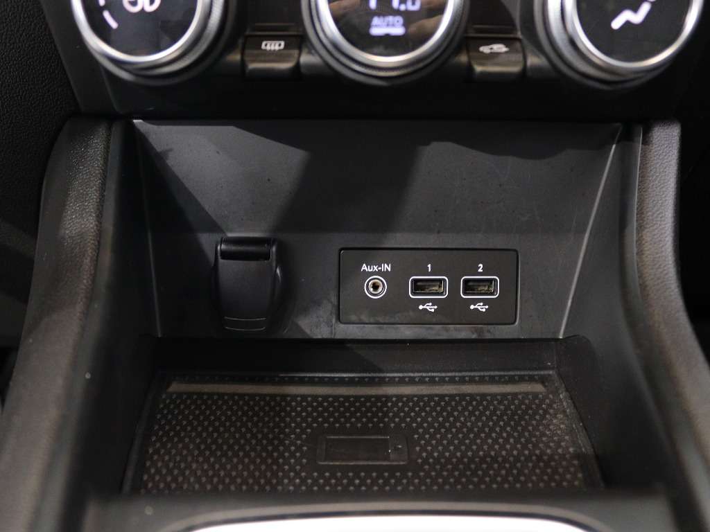 renault-captur-2022-hibrido-1598cc