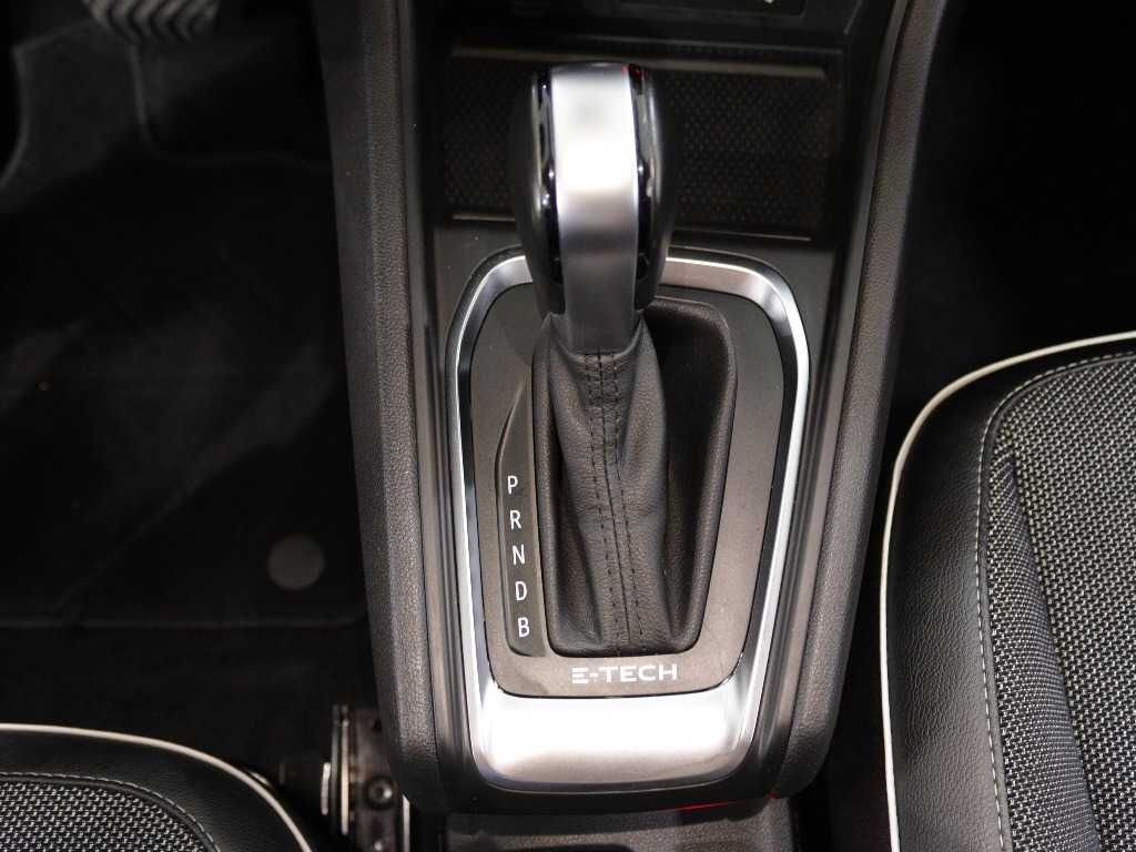 renault-captur-2022-hibrido-1598cc