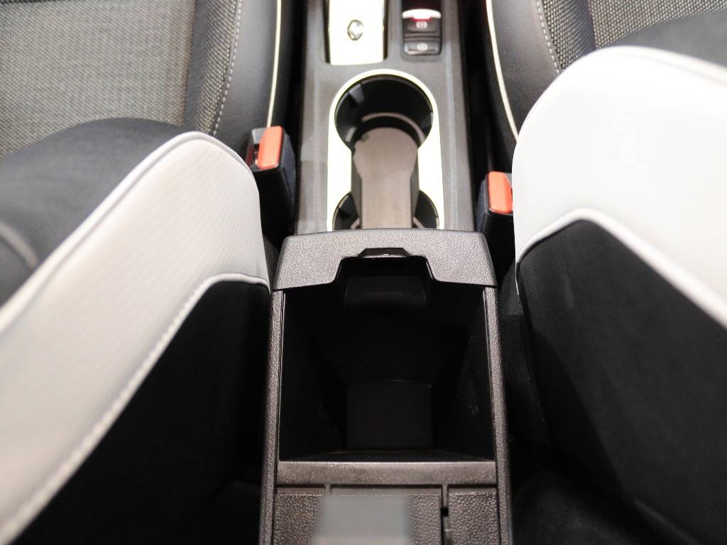 renault-captur-2022-hibrido-1598cc
