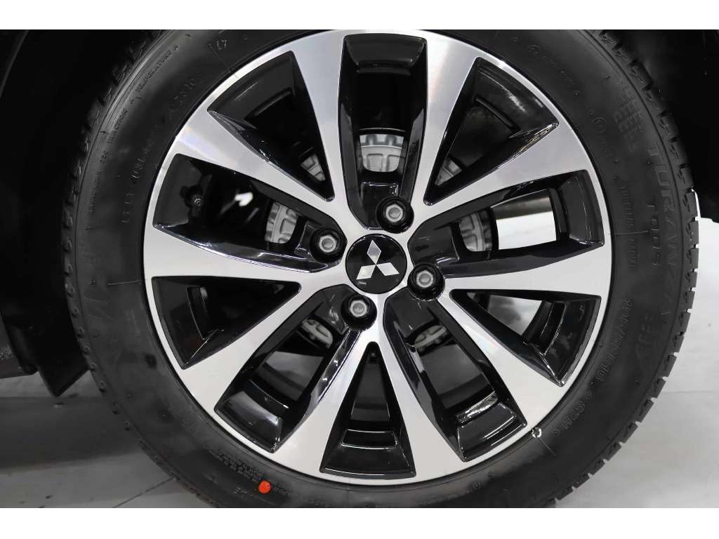 mitsubishi-colt-2024-gasolina-999cc