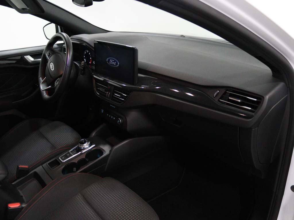 ford-focus-2024-diesel-1499cc