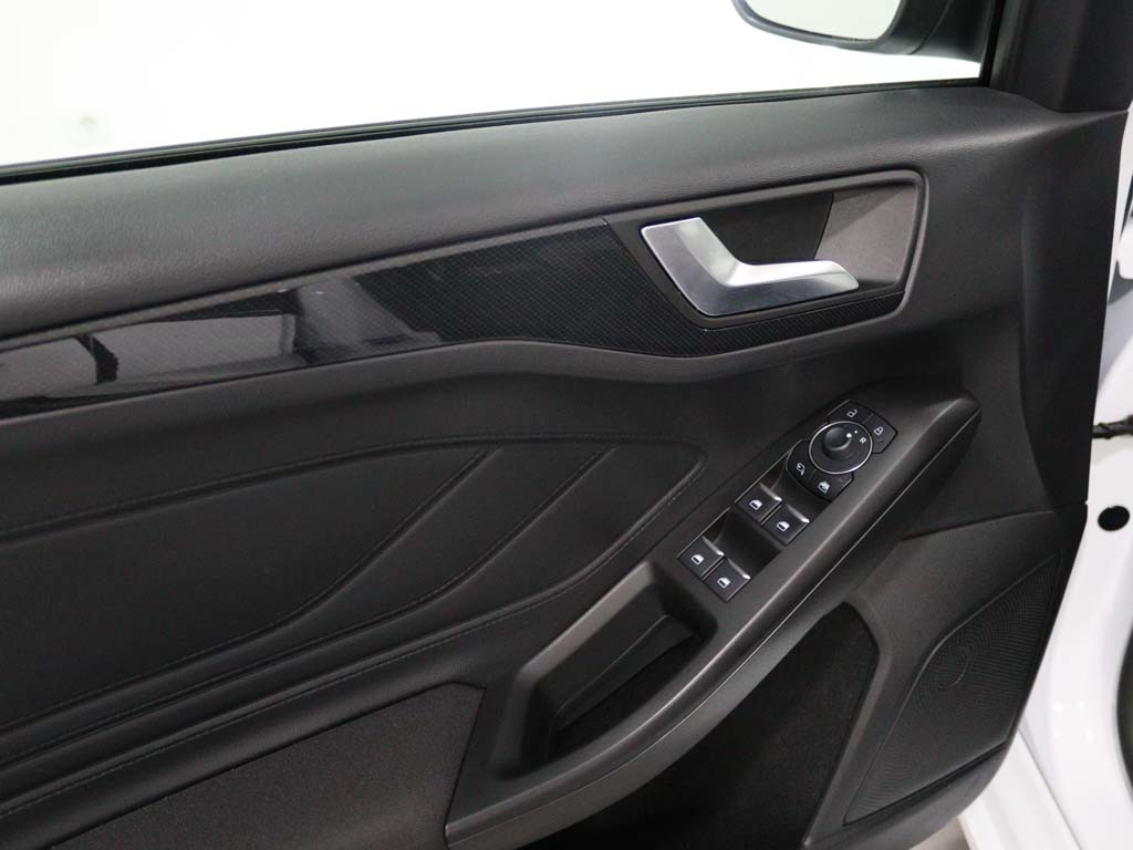ford-focus-2024-diesel-1499cc