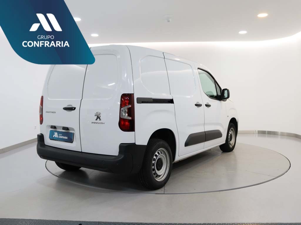 peugeot-partner-2023-diesel-1499cc