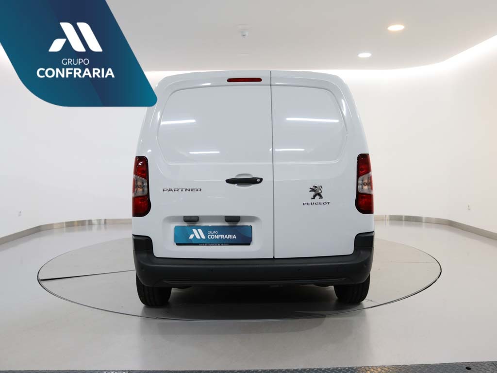peugeot-partner-2023-diesel-1499cc