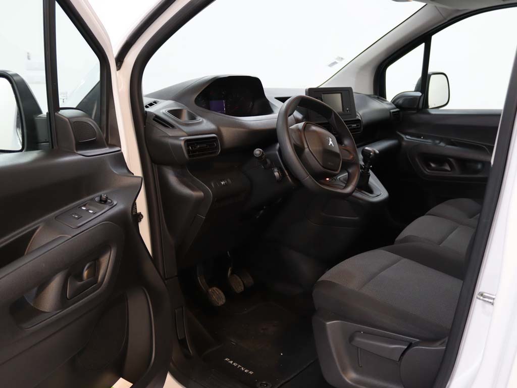 peugeot-partner-2023-diesel-1499cc