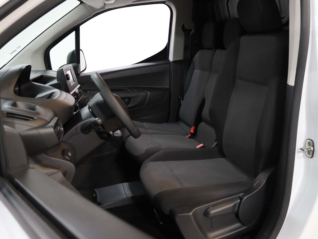 peugeot-partner-2023-diesel-1499cc