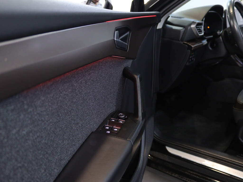 seat-leon-st-2023-hibrido-1395cc