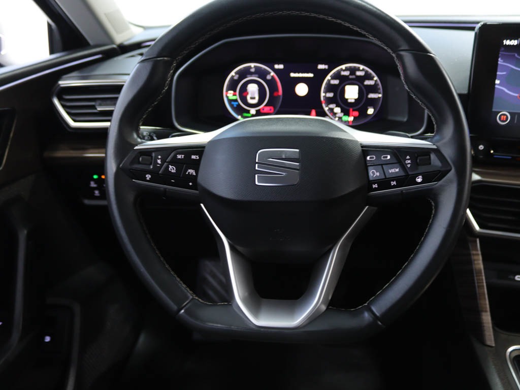seat-leon-st-2023-hibrido-1395cc