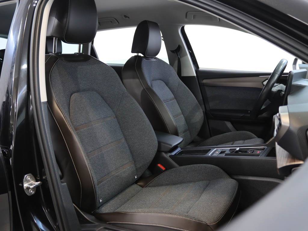 seat-leon-st-2023-hibrido-1395cc