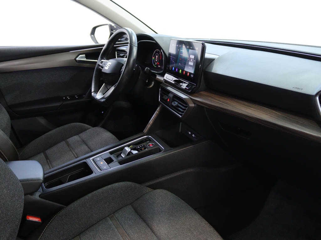 seat-leon-st-2023-hibrido-1395cc