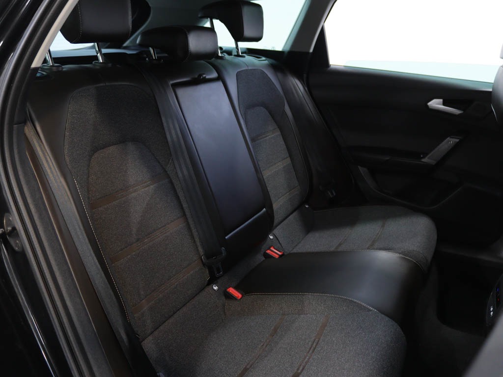 seat-leon-st-2023-hibrido-1395cc