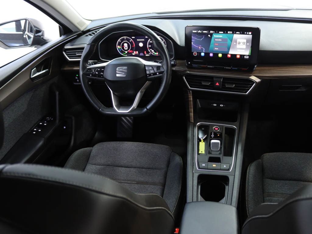 seat-leon-st-2023-hibrido-1395cc
