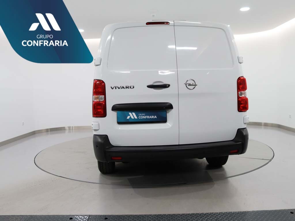 opel-vivaro-2022-diesel-1997cc