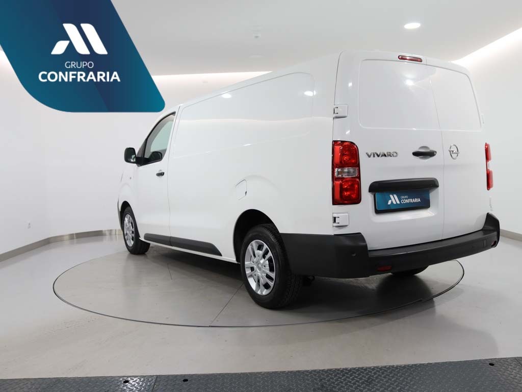 opel-vivaro-2022-diesel-1997cc