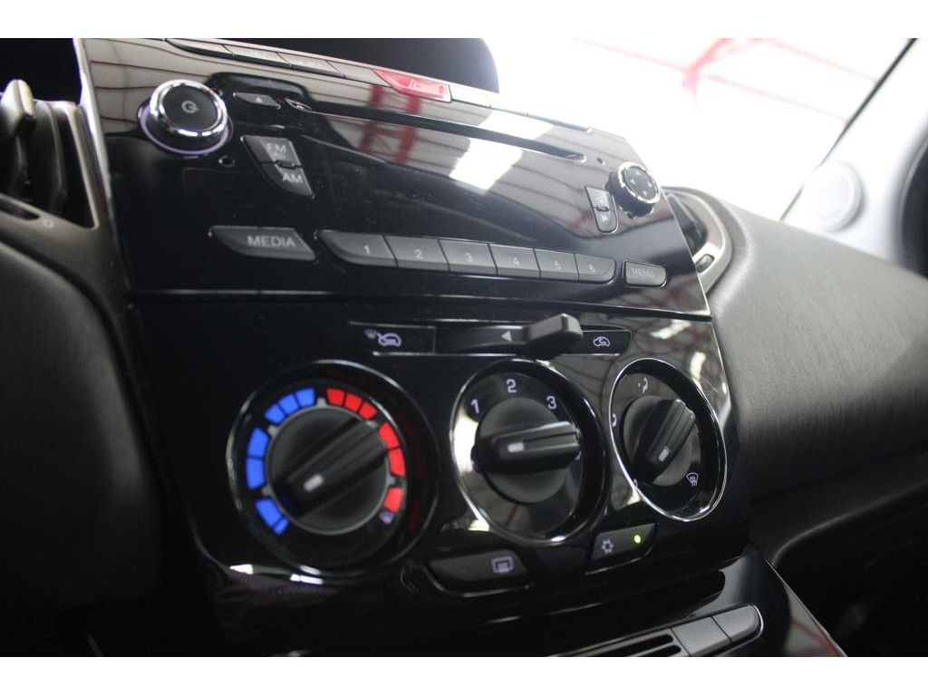 lancia-ypsilon-2013-diesel-1248cc