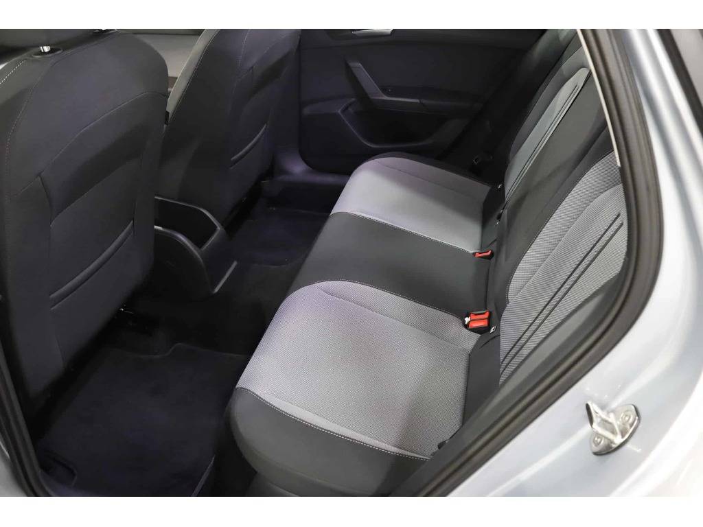 seat-leon-st-2023-gasolina-999cc