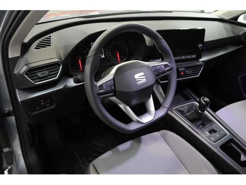 seat-leon-st-2023-gasolina-999cc