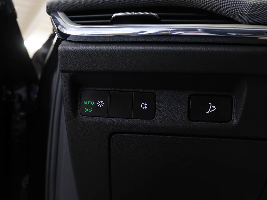 skoda-enyaq-2023-eletrico-0cc