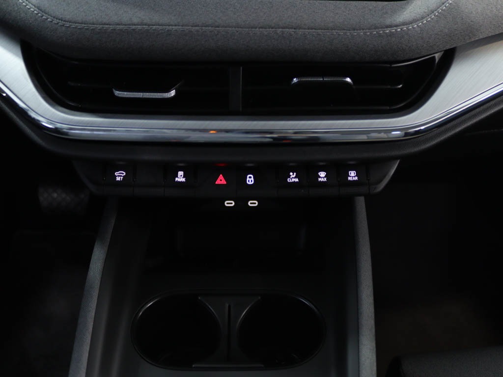 skoda-enyaq-2023-eletrico-0cc