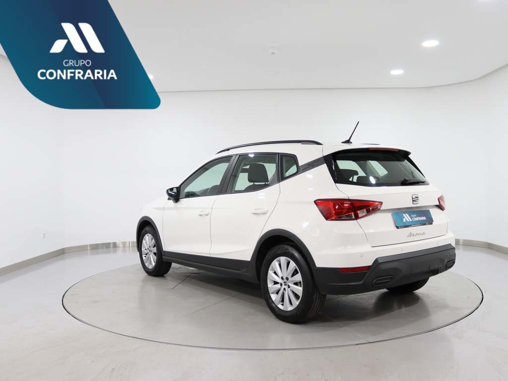 seat-arona-2023-gasolina-999cc