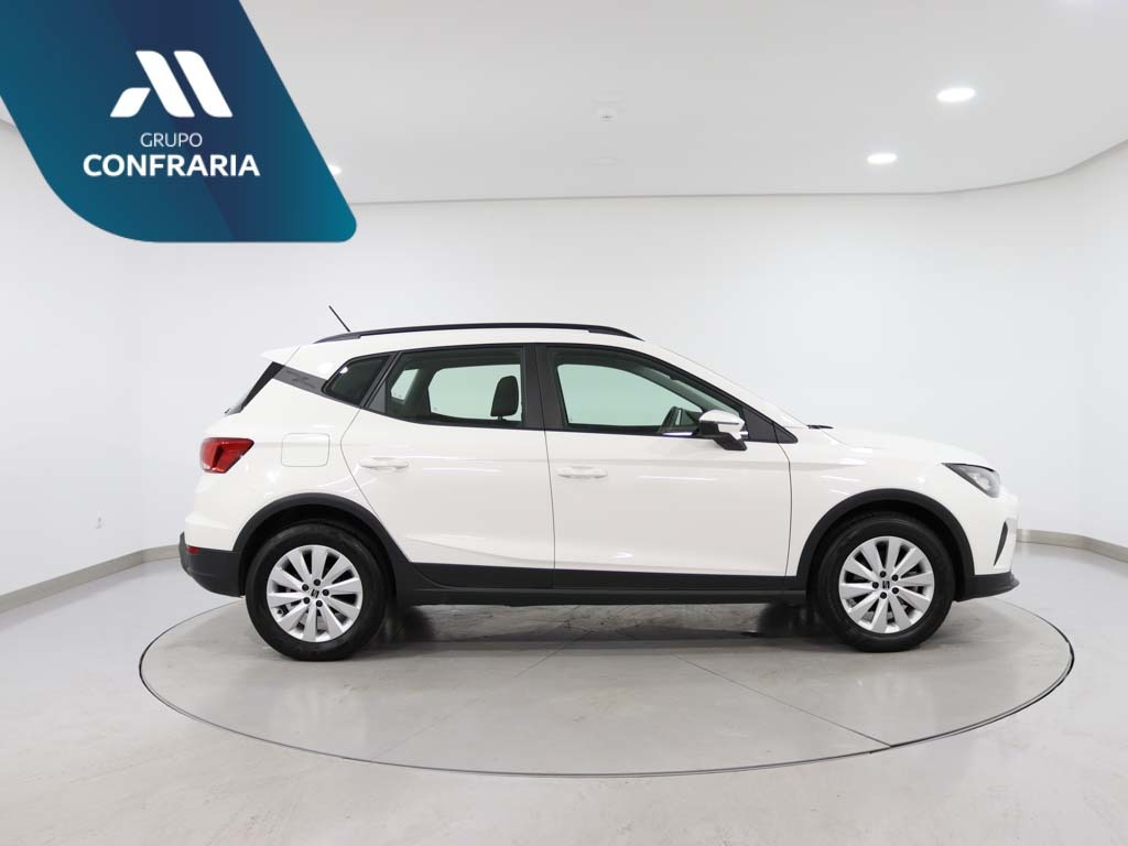 seat-arona-2023-gasolina-999cc