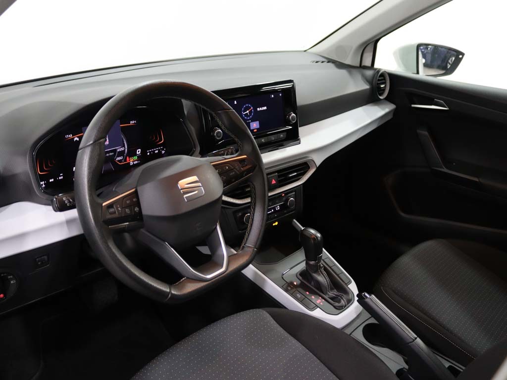 seat-arona-2023-gasolina-999cc