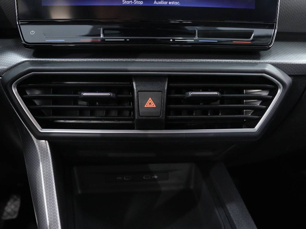 seat-leon-st-2024-gasolina-999cc