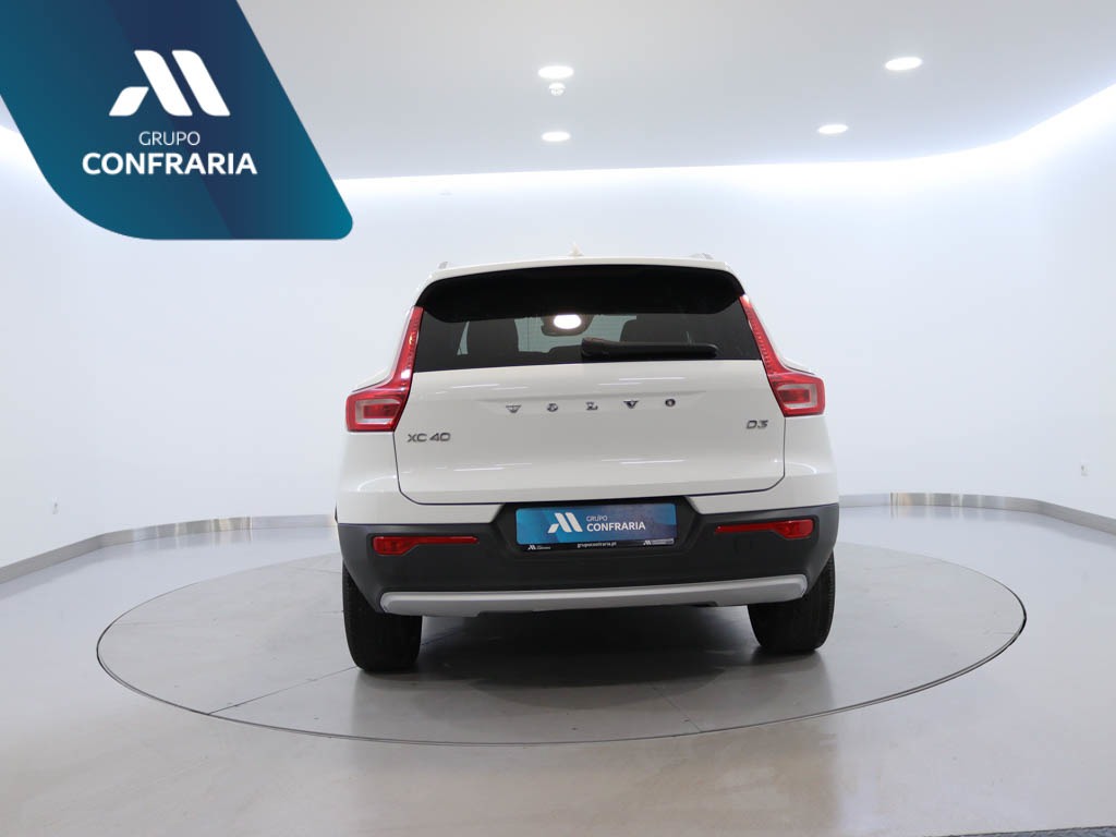 volvo-xc40-2020-diesel-1969cc