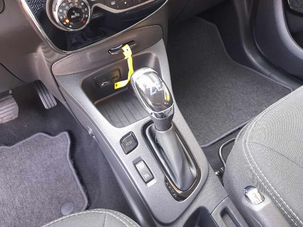 renault-zoe-2019-eletrico-0cc