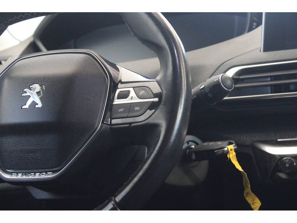 peugeot-3008-2017-diesel-1598cc