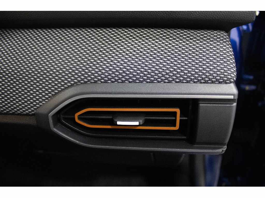 dacia-sandero-2023-gasolina-999cc