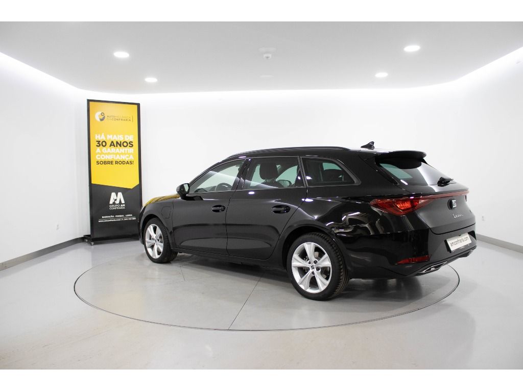seat-leon-st-2024-hibrido-1395cc