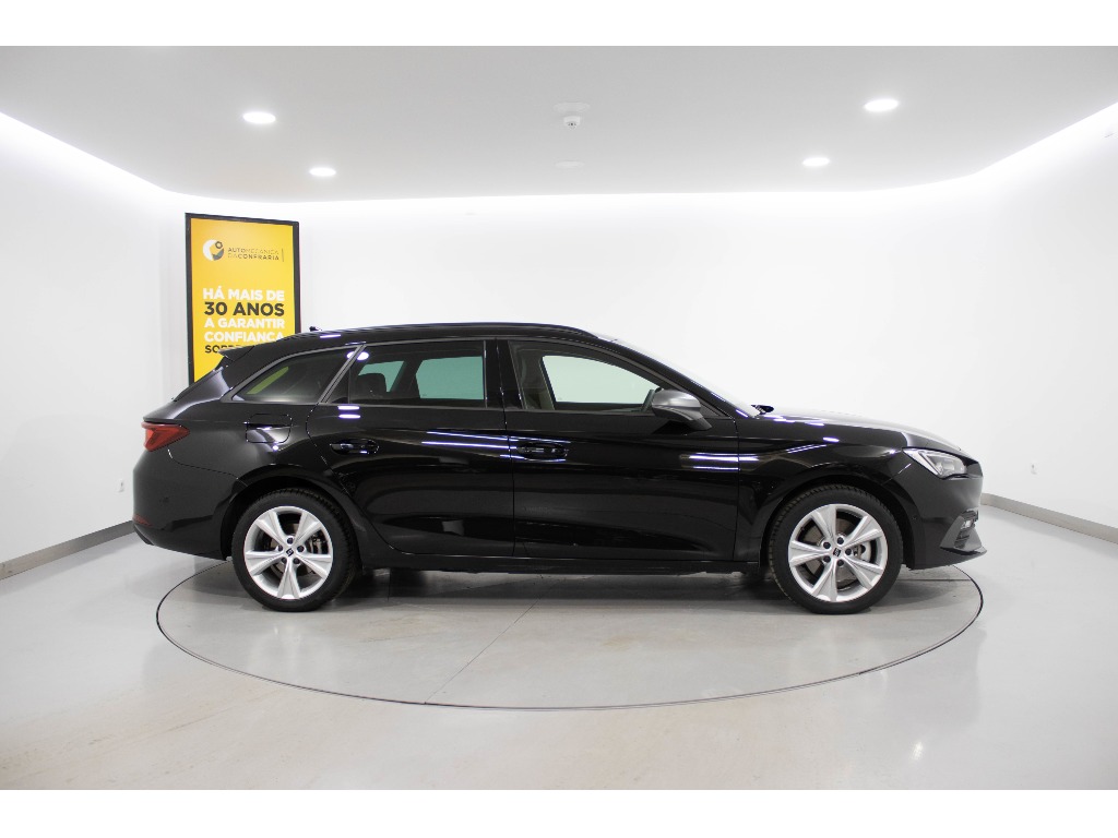 seat-leon-st-2024-hibrido-1395cc