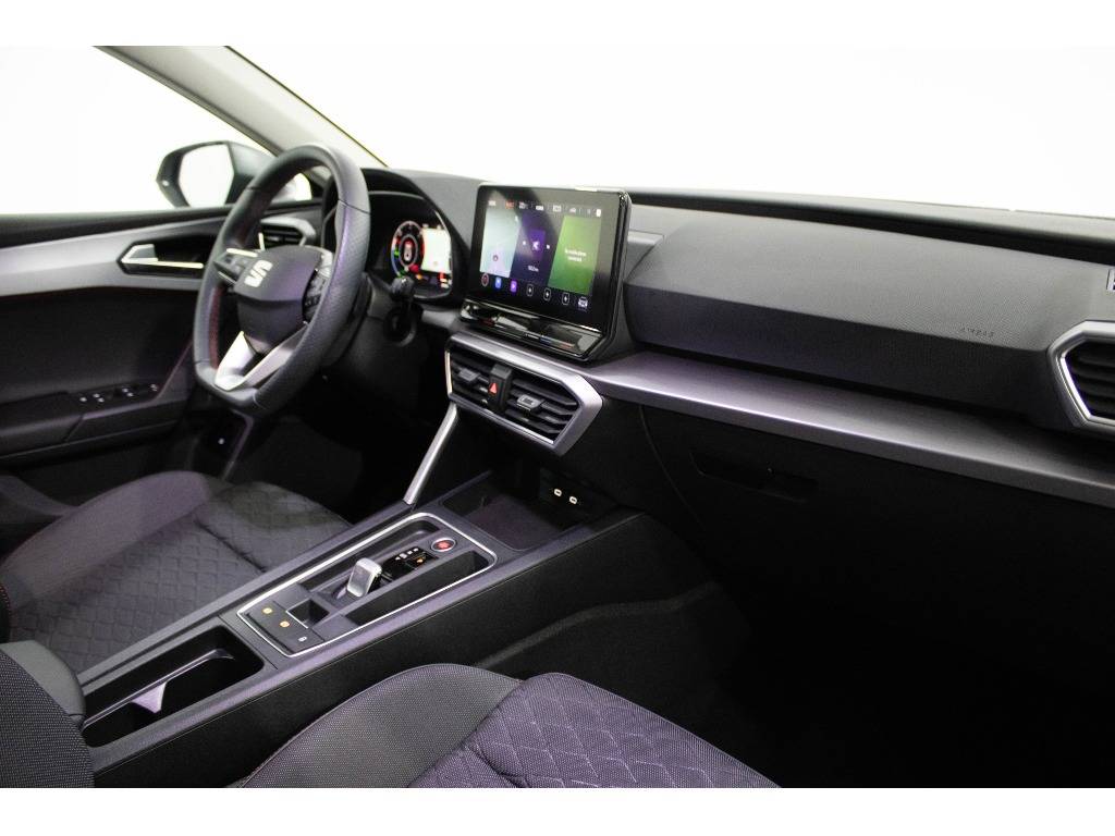 seat-leon-st-2024-hibrido-1395cc