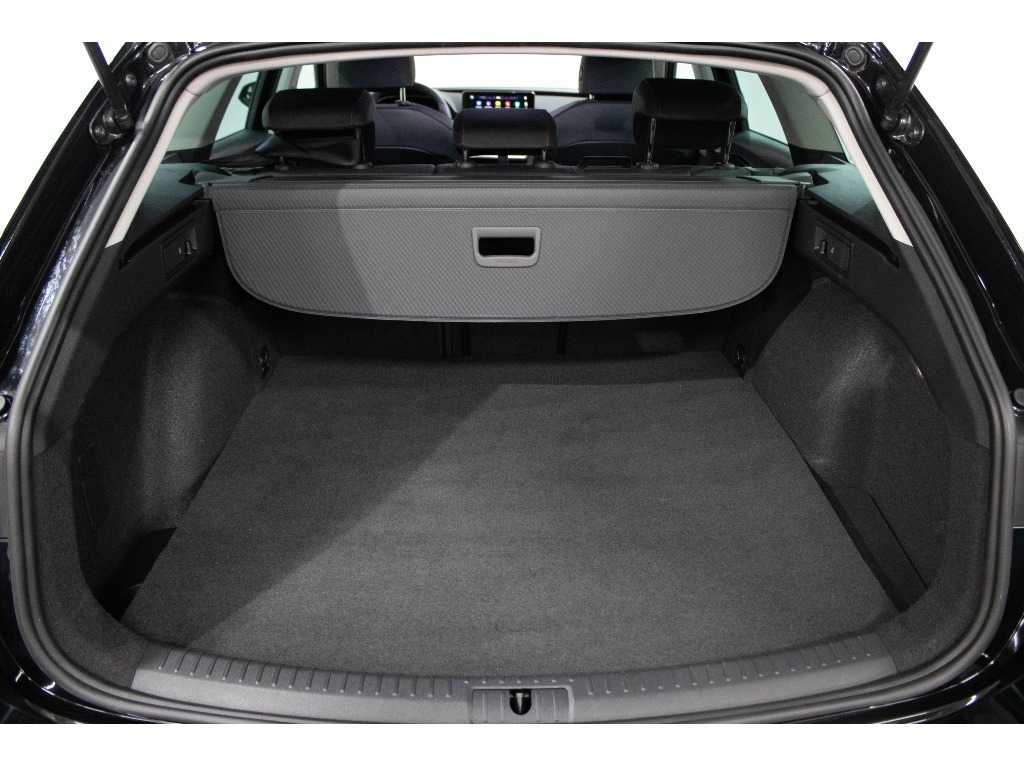 seat-leon-st-2024-hibrido-1395cc