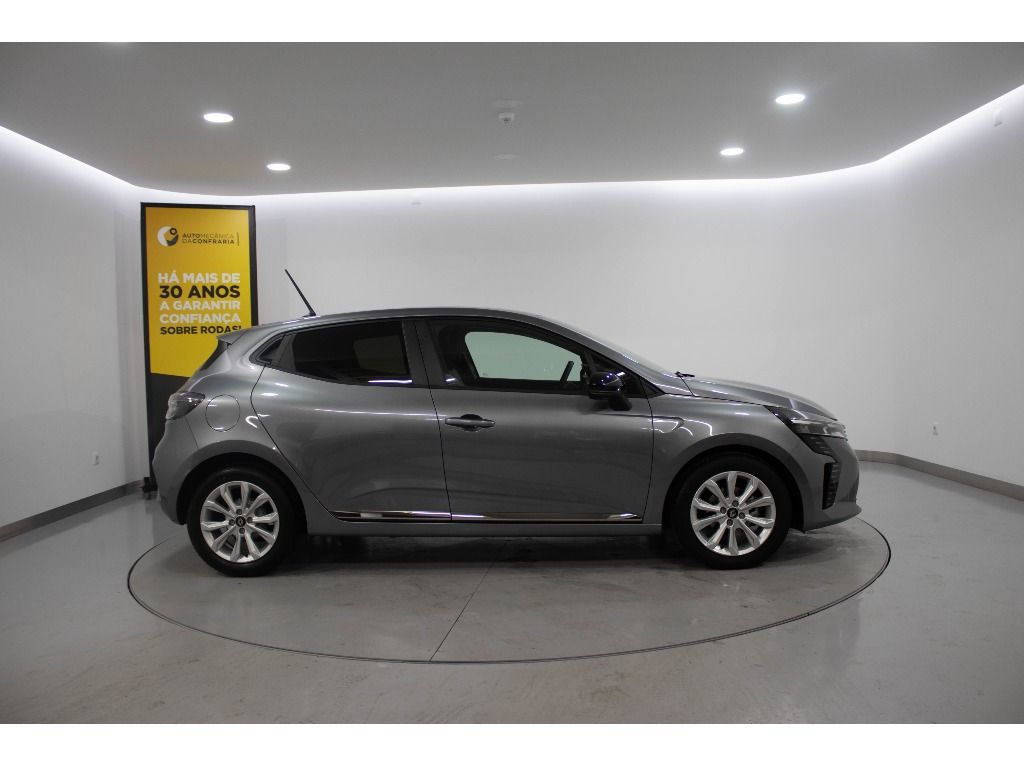 renault-clio-2024-gpl-999cc