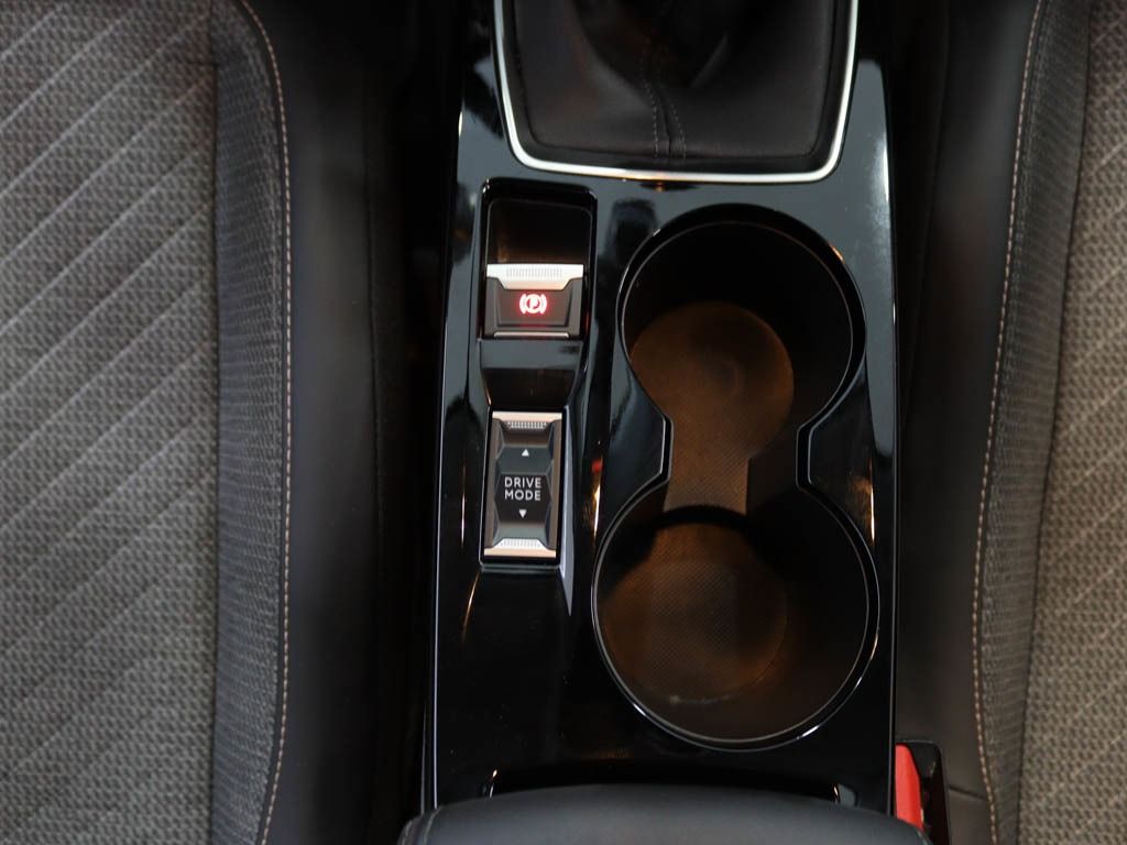 peugeot-208-2025-gasolina-1199cc