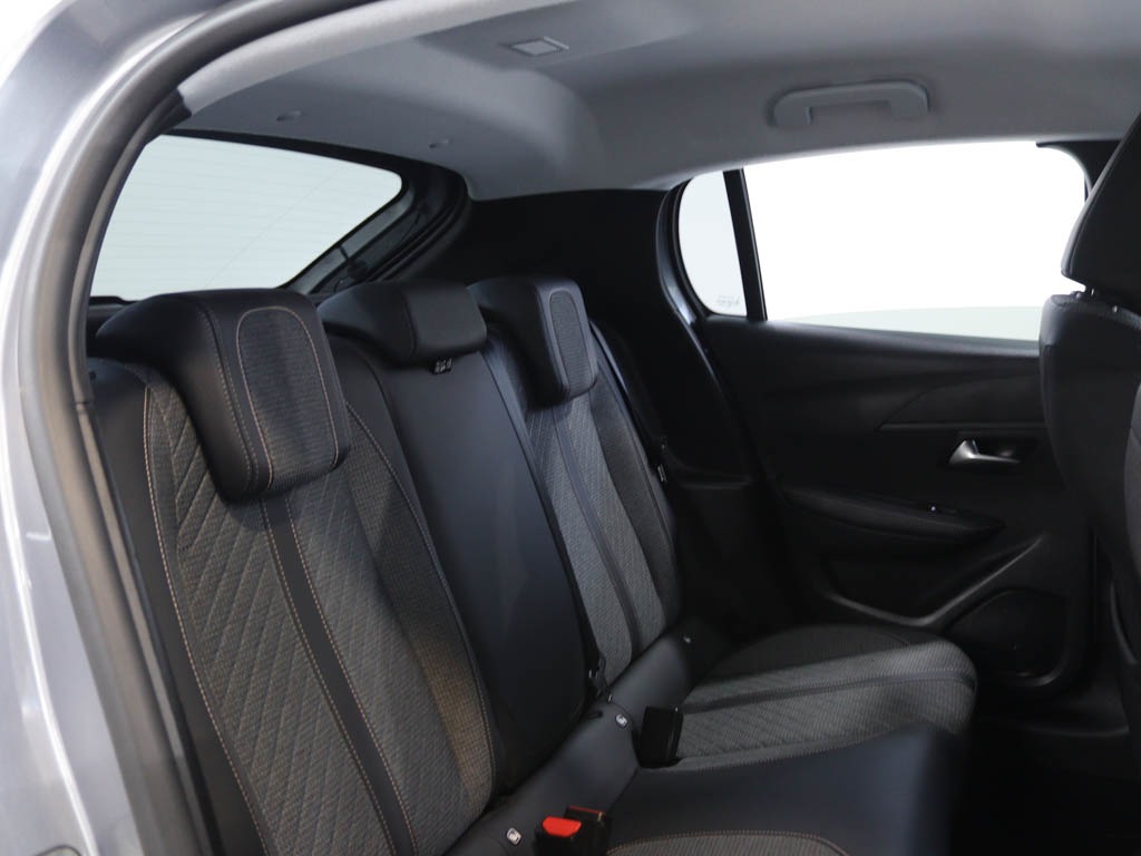 peugeot-208-2025-gasolina-1199cc