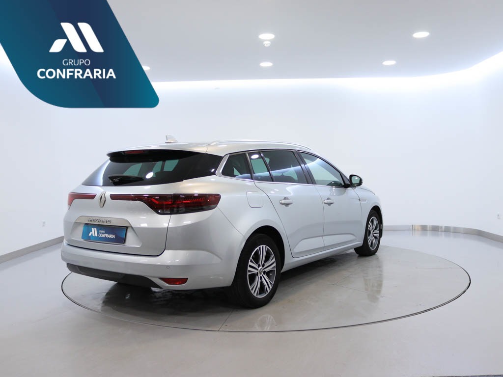 renault-megane-sport-tourer-2022-diesel-1461cc